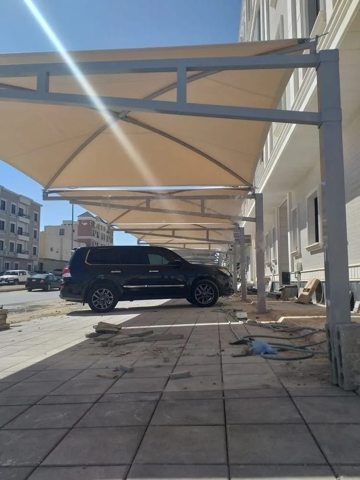 مظلات وسواتر